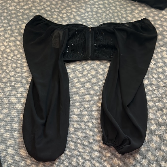 Black Rhinestone Crop top - Picture 2 of 4